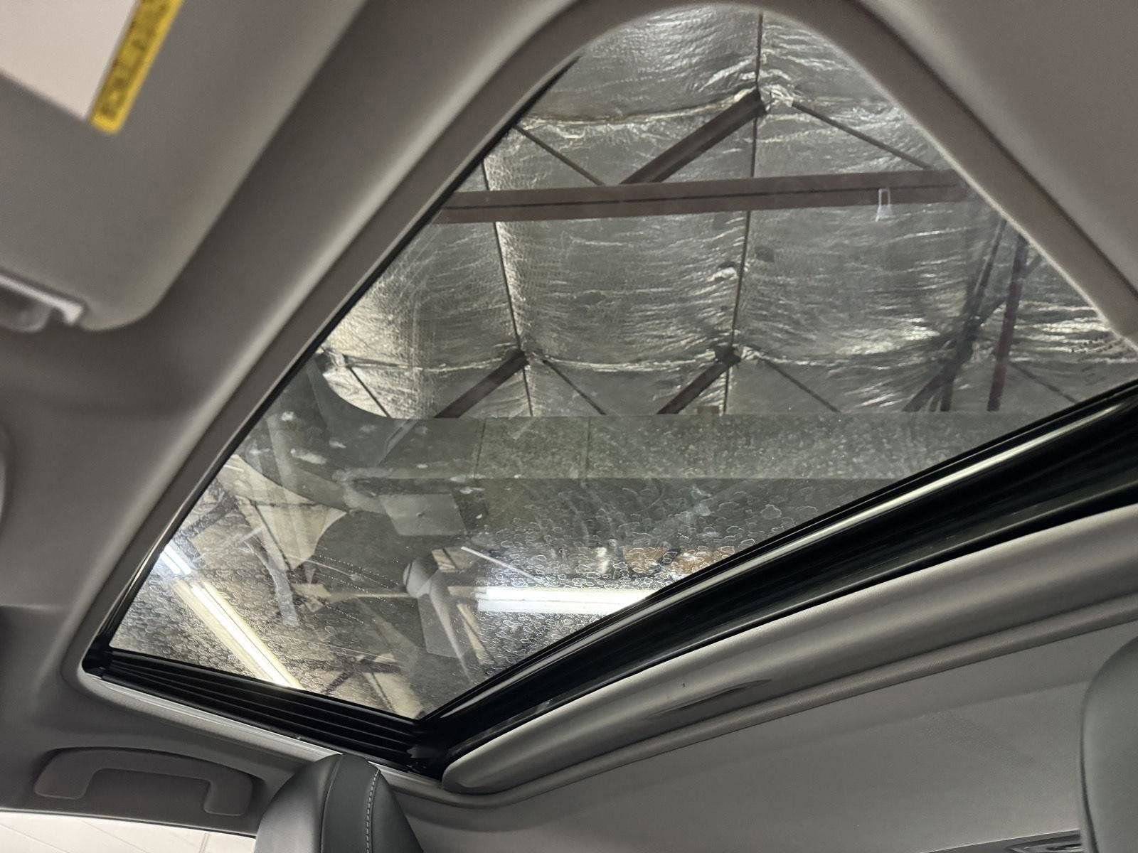 Used 2023 Toyota Camry SE image 12