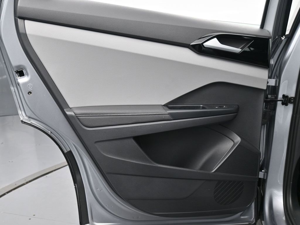 Used 2024 Volkswagen Taos S image 19