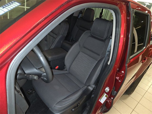 Used 2024 Nissan Frontier SV w/ SV Convenience Package image 11