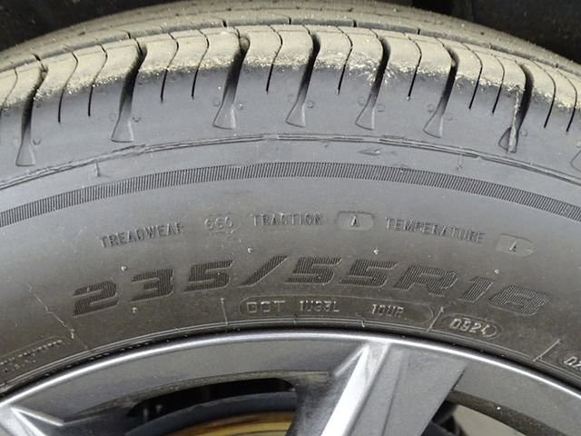 Used 2024 Volkswagen Tiguan SE image 41