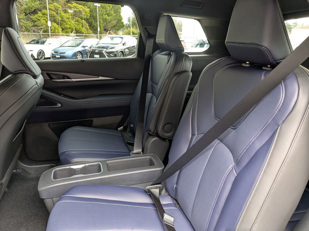 New 2026 INFINITI QX60 Sport image 25