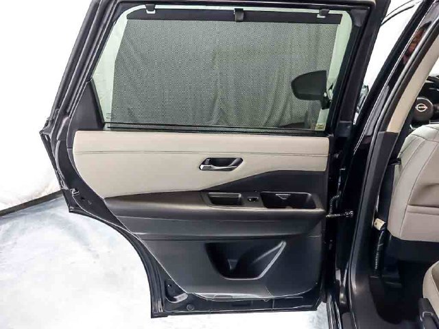 Used 2024 Nissan Pathfinder SL w/ SL Premium Package AWD/4WD image 29