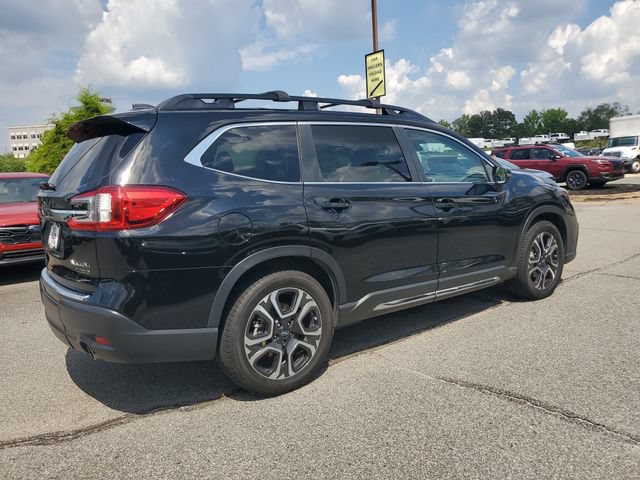 Used 2023 Subaru Ascent Limited AWD/4WD image 7