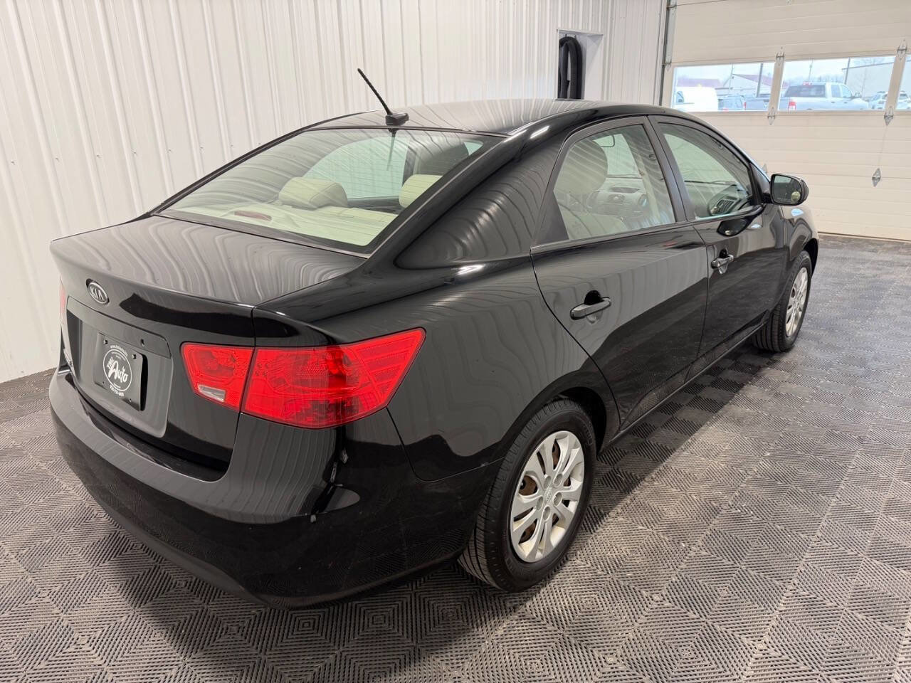 Used 2011 Kia Forte LX image 3
