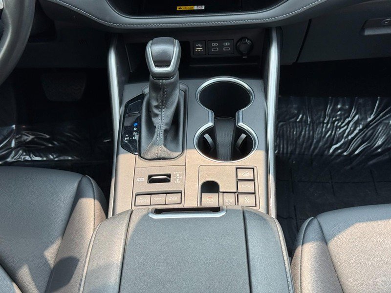 Certified 2024 Toyota Highlander XLE image 14
