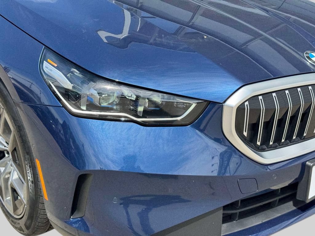 Certified 2026 BMW 530i xDrive w/ Premium Package AWD/4WD image 9