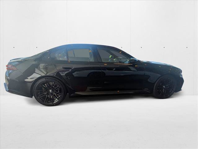 New 2026 BMW M5 image 9