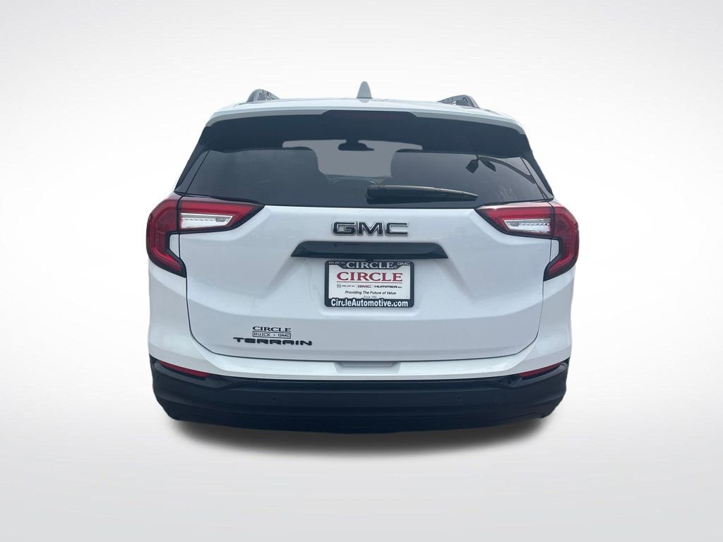 Used 2024 GMC Terrain SLE w/ Driver Convenience Package image 6