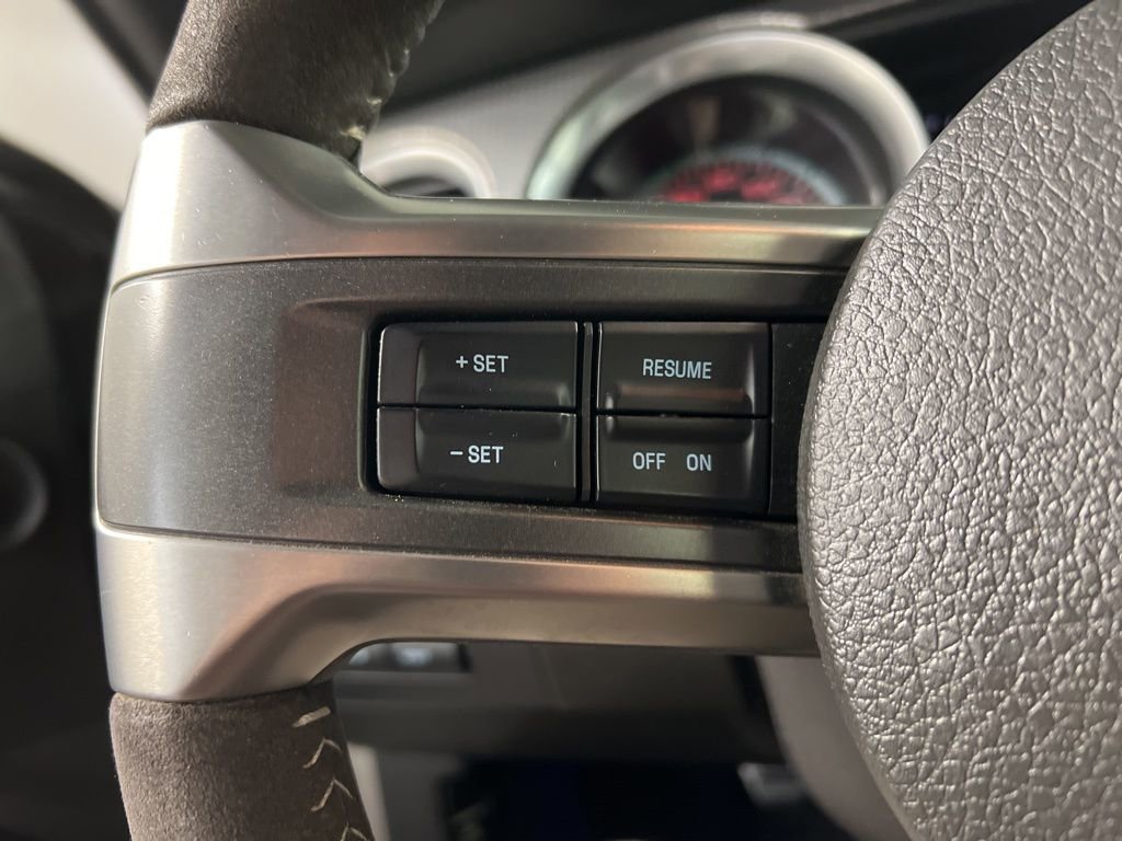 Used 2011 Ford Mustang Shelby GT500 w/ SVT Performance Pkg image 22