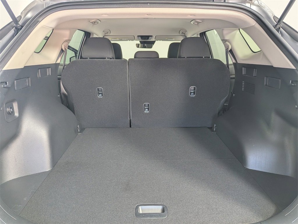 Used 2025 Kia Sportage LX image 24