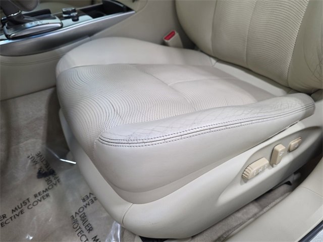 Used 2012 INFINITI M37 x w/ Premium Pkg image 29
