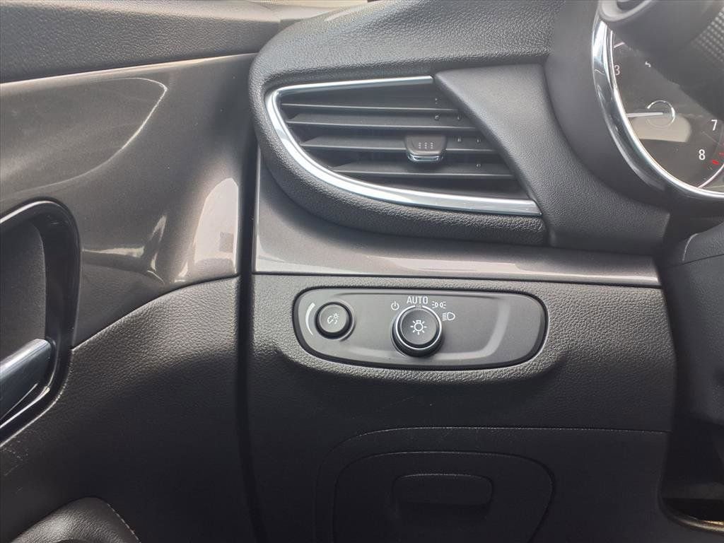 Used 2018 Buick Encore Preferred image 15