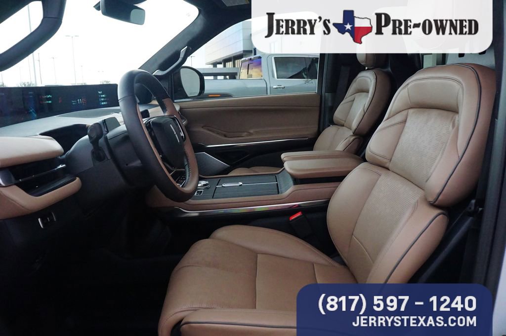 Used 2025 Lincoln Navigator L Black Label image 18