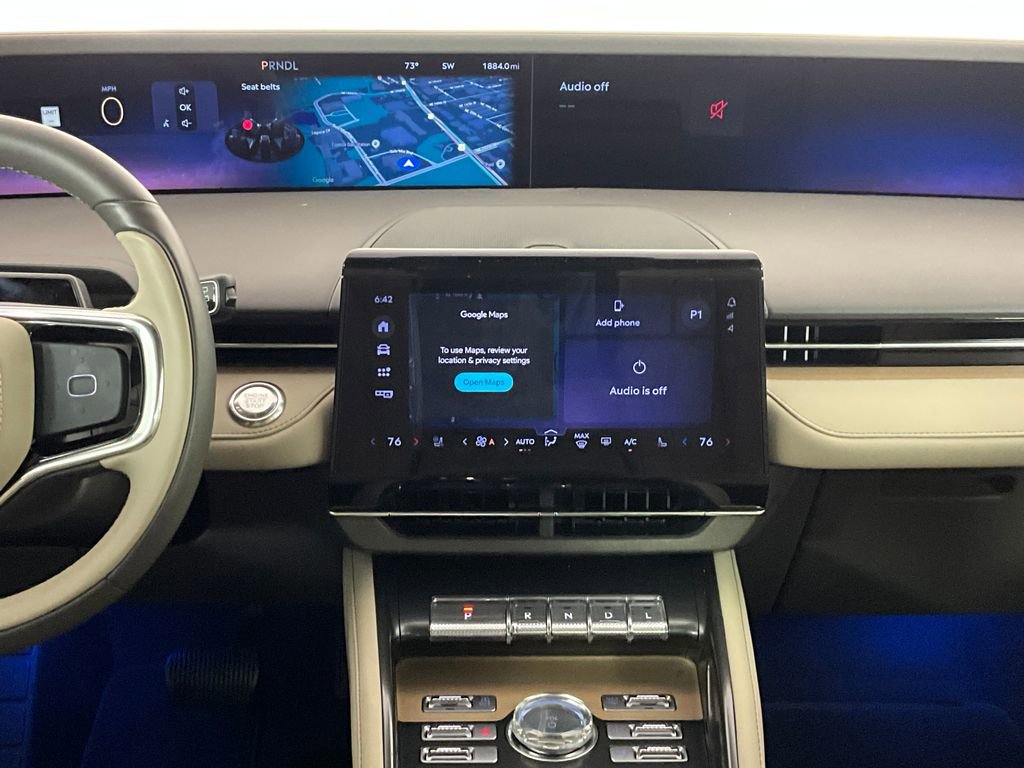 Used 2025 Lincoln Nautilus Reserve AWD/4WD image 12