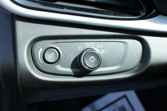 Used 2017 Chevrolet Volt LT w/ Comfort Package image 15