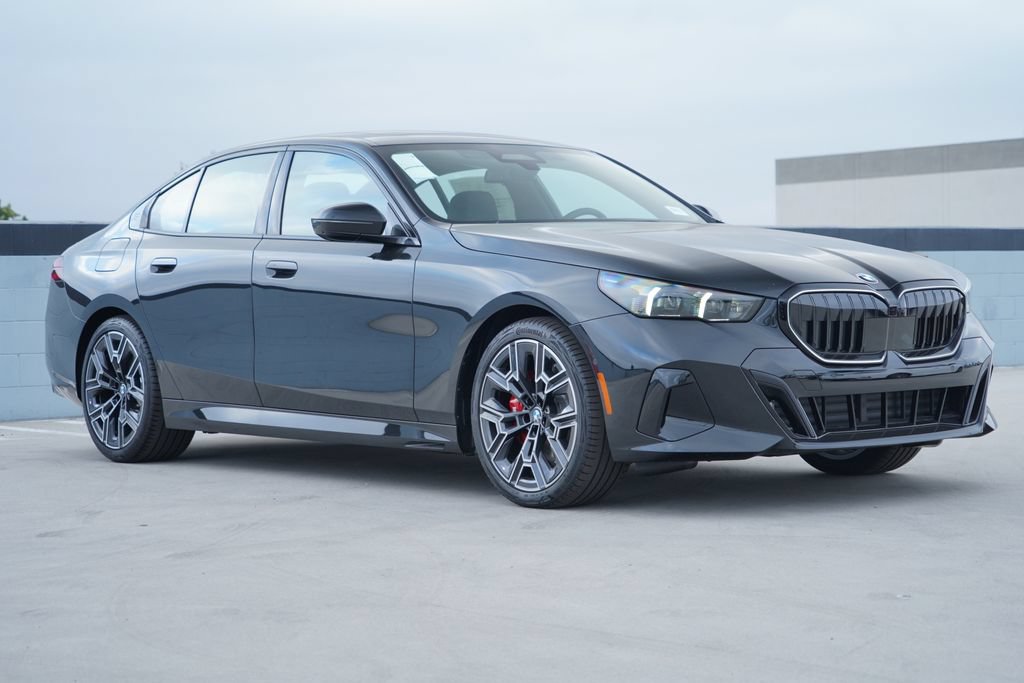 New 2027 BMW 530i xDrive w/ M Sport Package AWD/4WD image 3