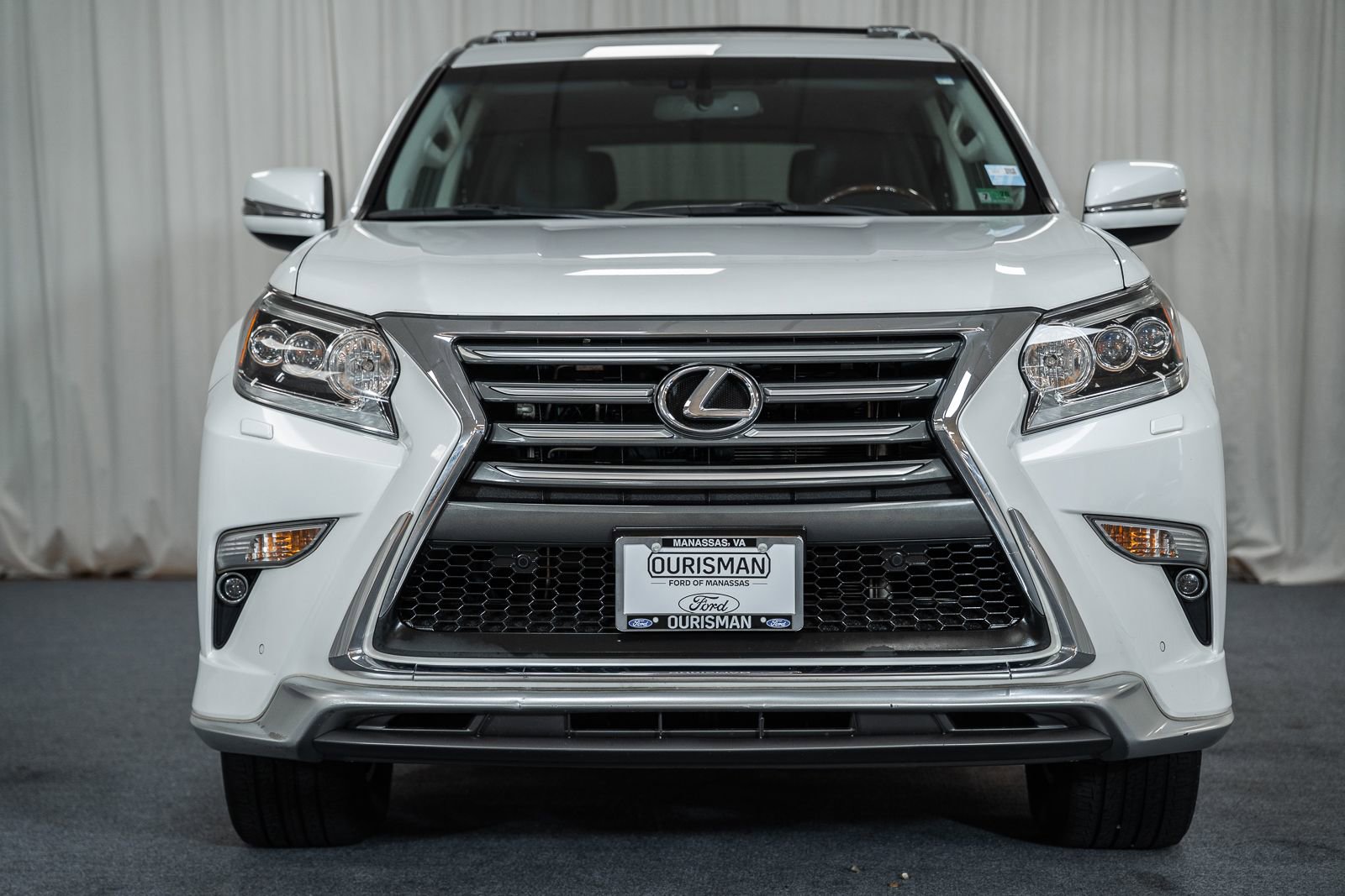 Used 2017 Lexus GX 460 Luxury w/ Sport Design Package image 2