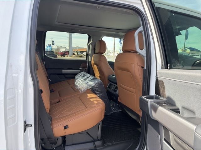 New 2026 Ford F250 Lariat w/ Black Appearance Package image 83