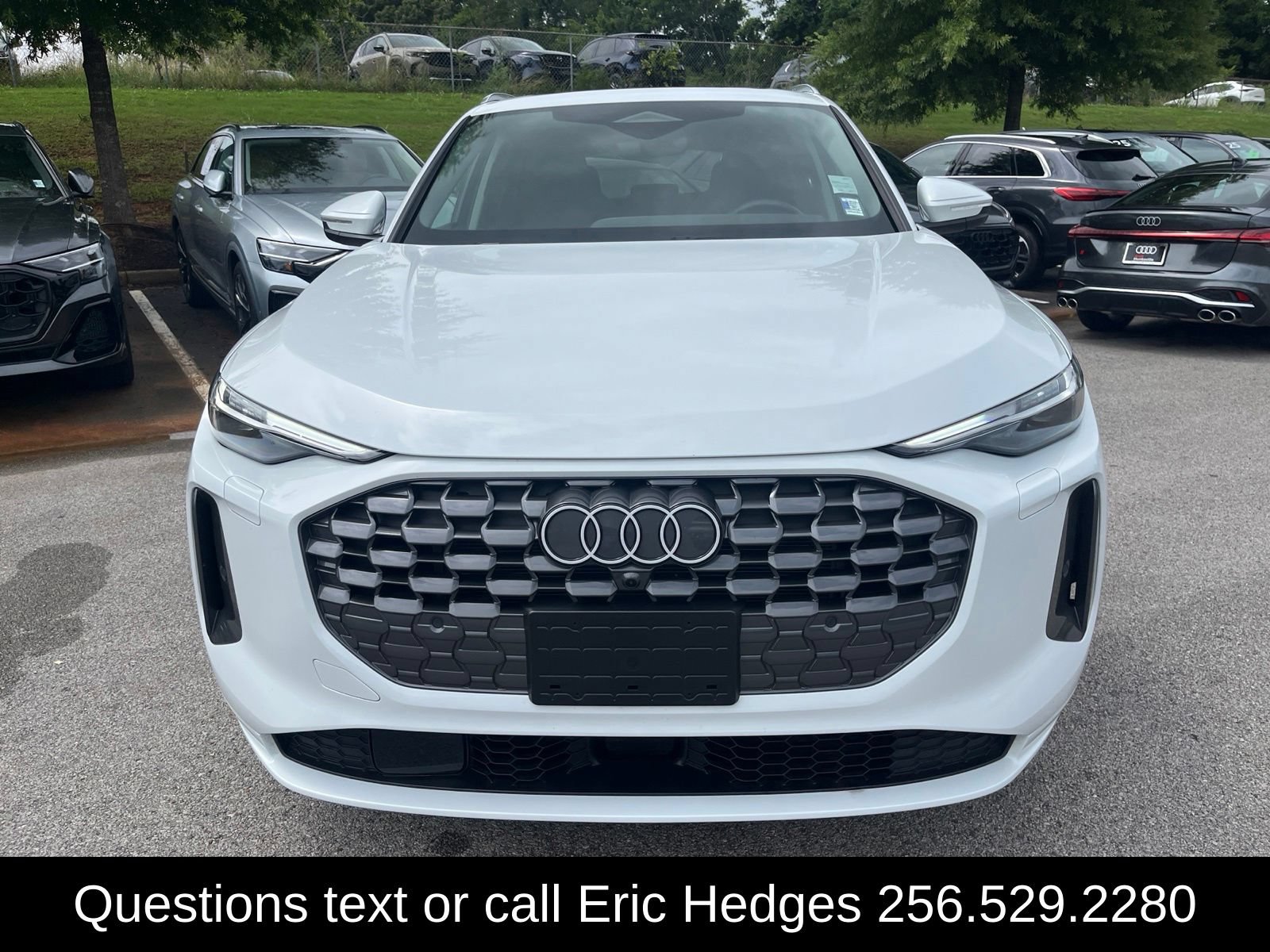 Used 2025 Audi Q5 Premium w/ Premium Plus AWD/4WD image 2