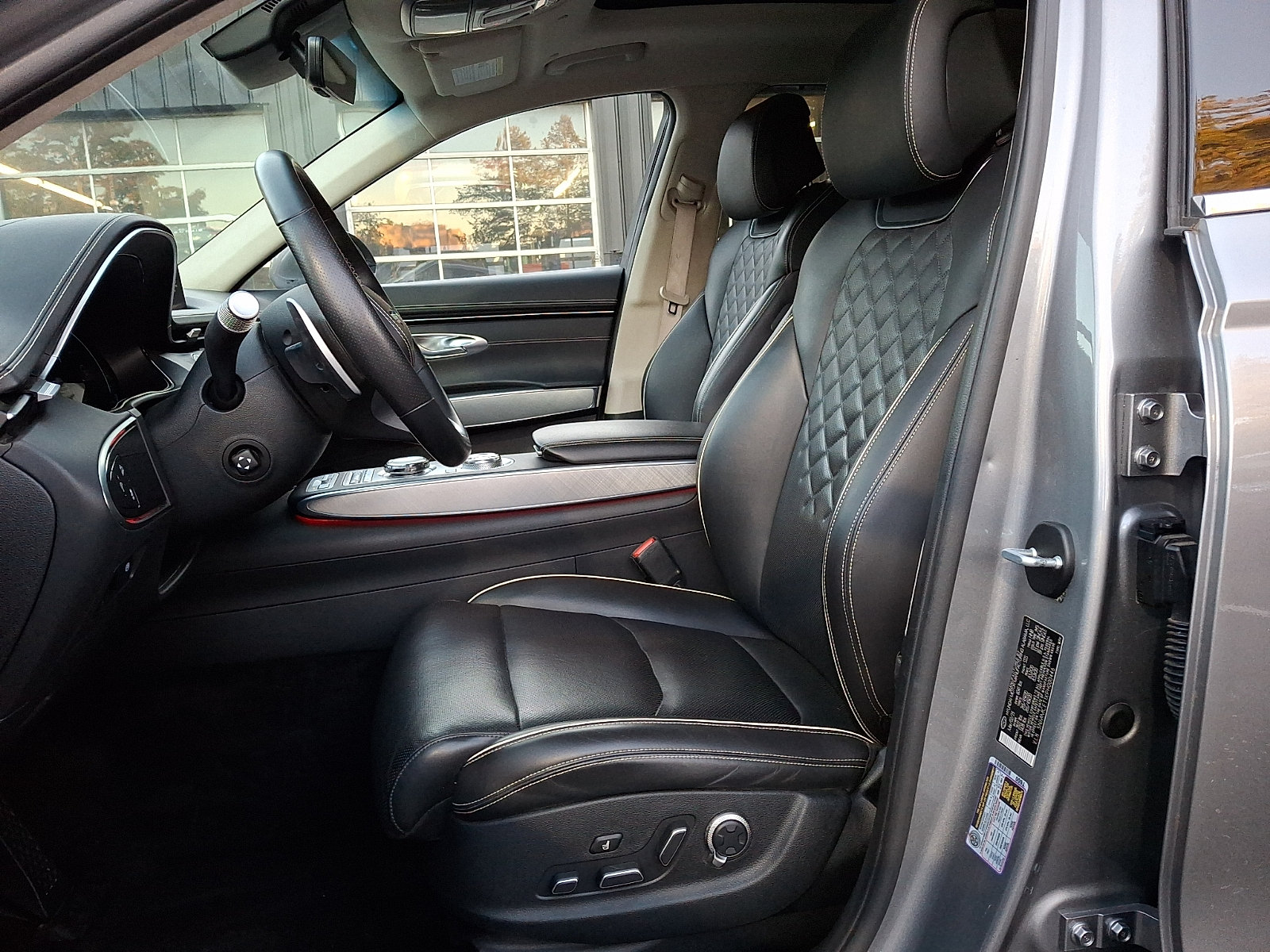 Certified 2023 Genesis Electrified GV70 w/ Prestige Package AWD/4WD image 14