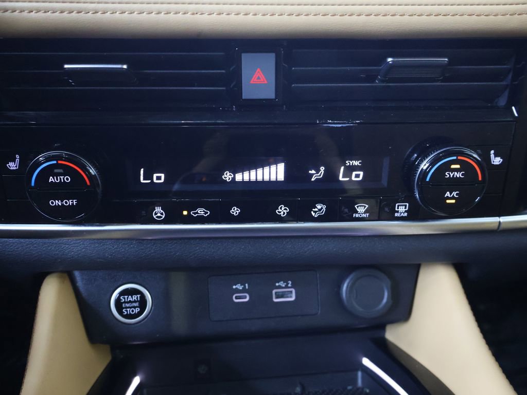 Used 2023 Nissan Rogue Platinum AWD/4WD image 26