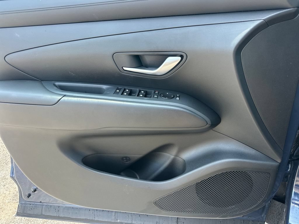 Used 2025 Hyundai Tucson SEL FWD image 12