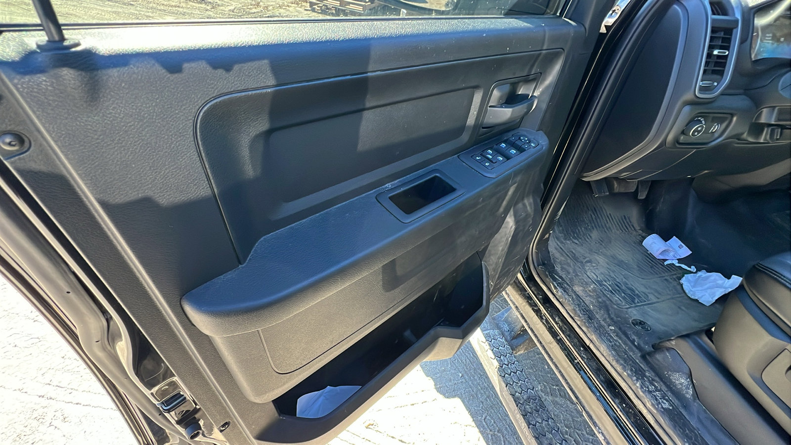 Used 2025 RAM 5500 Tradesman w/ Safety Group image 14