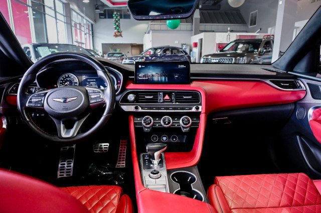 Used 2022 Genesis G70 3.3T Launch Edition image 29