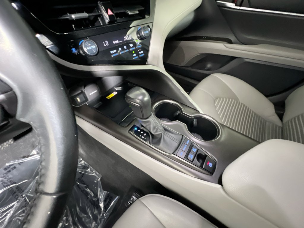 Used 2022 Toyota Camry SE w/ Audio Upgrade Package FWD image 22