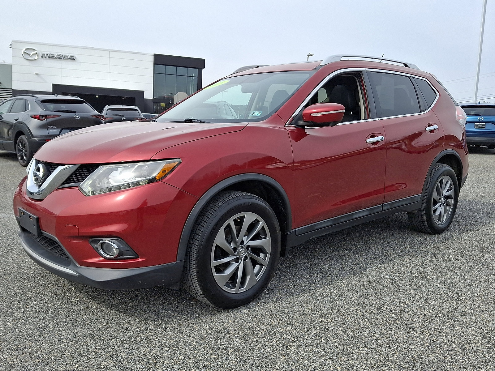 Used 2015 Nissan Rogue SL image 3