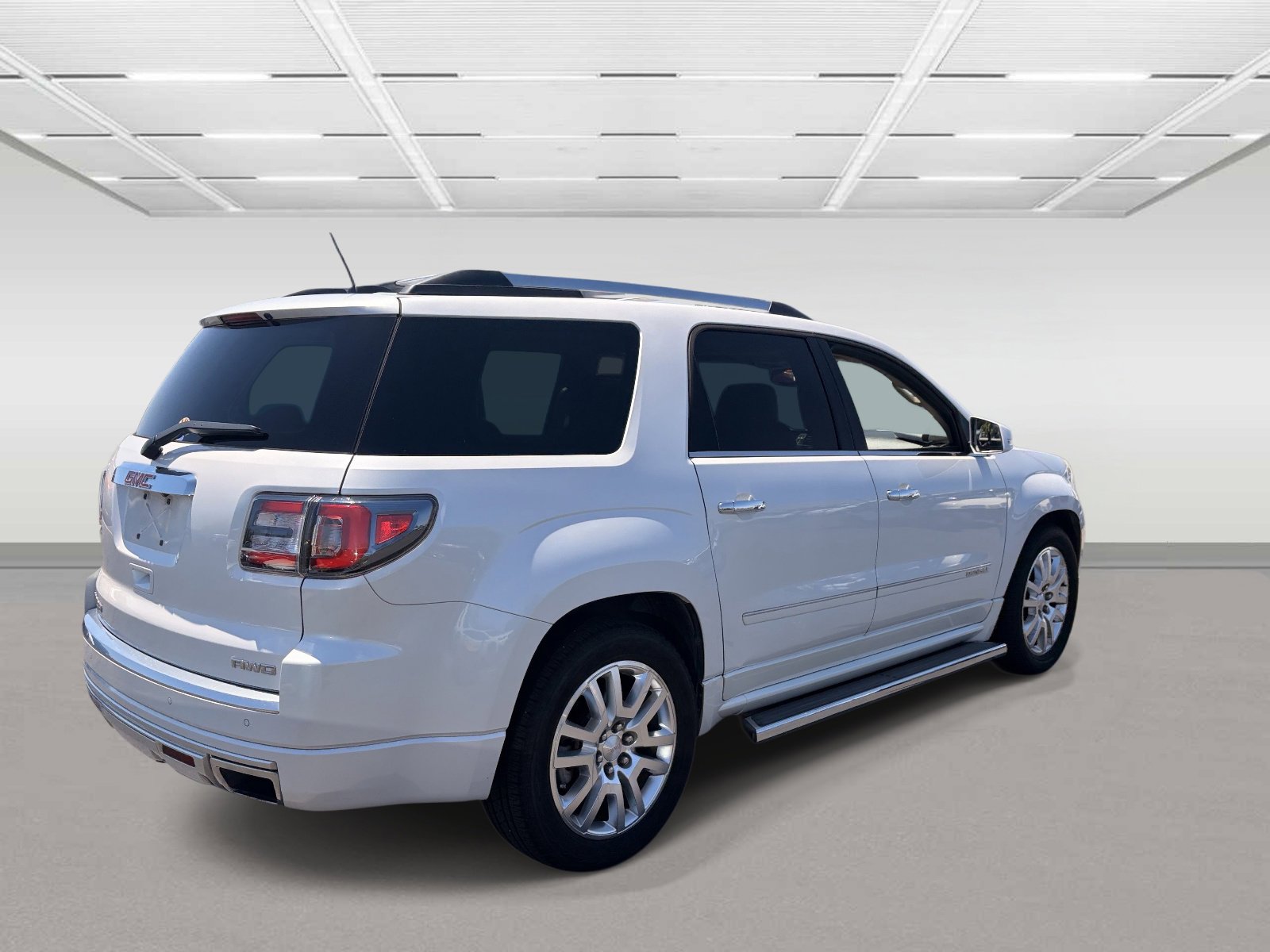 Used 2016 GMC Acadia Denali AWD/4WD image 5
