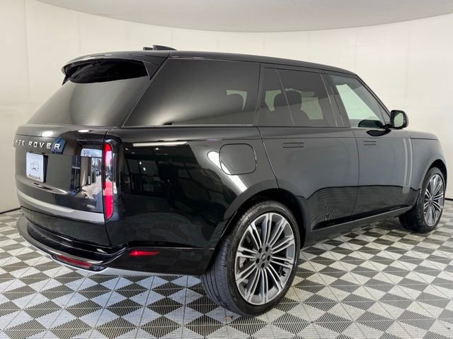 New 2025 Land Rover Range Rover SE image 9