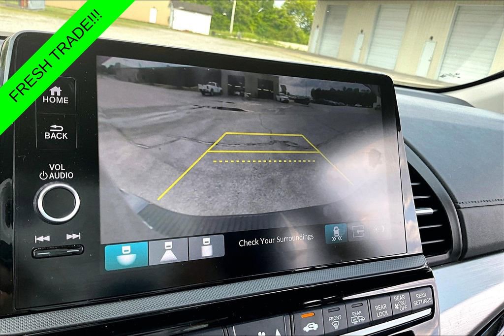Used 2026 Honda Odyssey Touring image 14