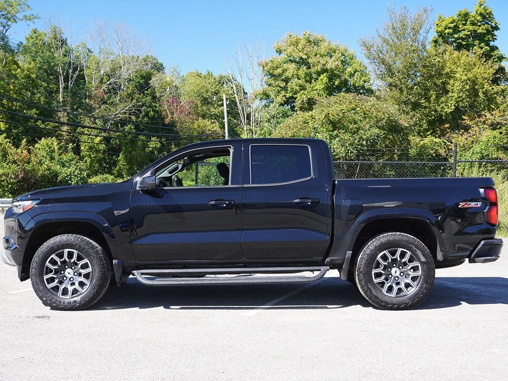 Used 2024 Chevrolet Colorado Z71 w/ Z71 Convenience Package 2 AWD/4WD image 19