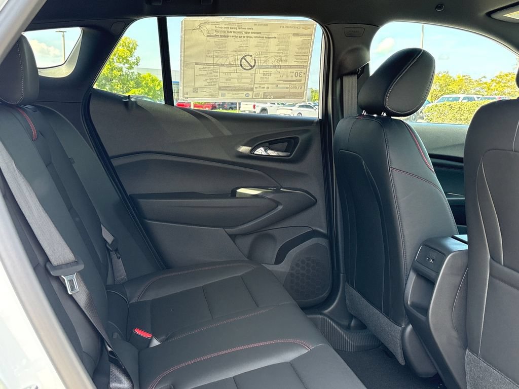 New 2026 Chevrolet Trax RS w/ Sunroof Package FWD image 10