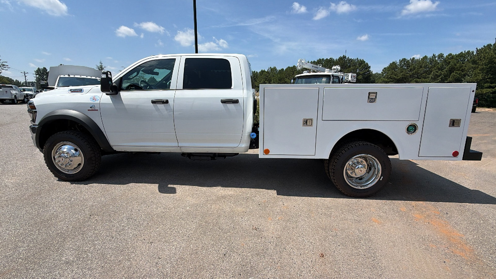 New 2026 RAM 4500 Tradesman w/ Chrome Appearance Group AWD/4WD image 11