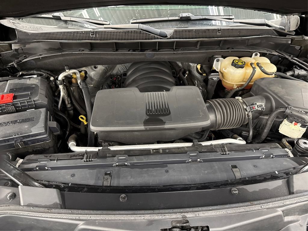 Used 2022 Chevrolet Suburban LS AWD/4WD image 13
