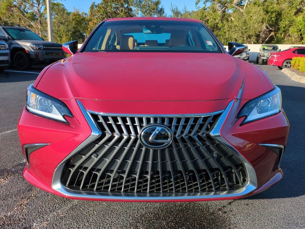 Used 2023 Lexus ES 300h w/ Premium Package image 9