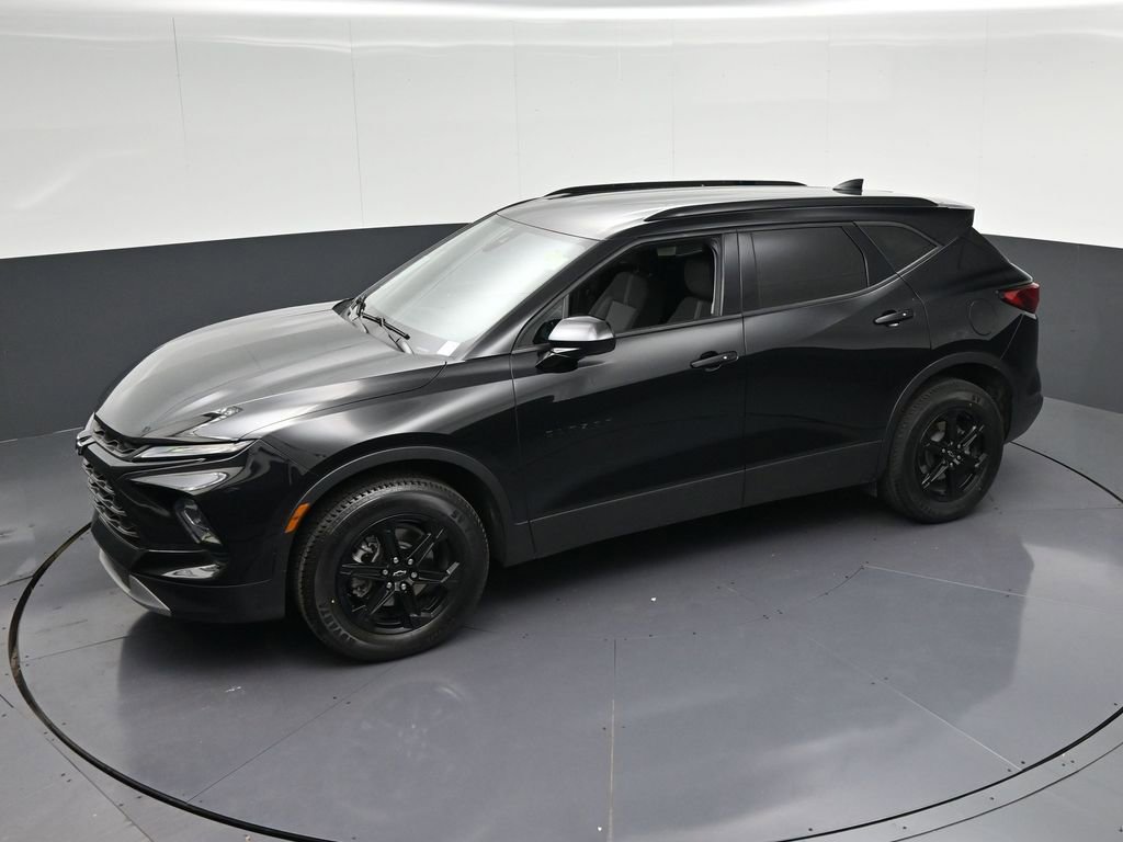 Used 2024 Chevrolet Blazer LT w/ Midnight/Sport Edition FWD image 22