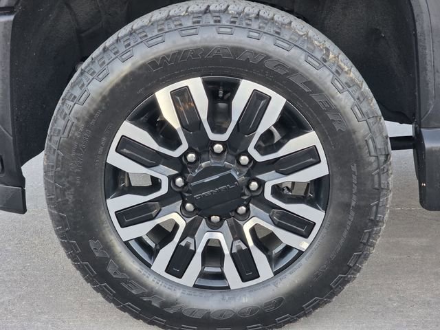 Used 2026 GMC Sierra 2500 Denali Ultimate image 11