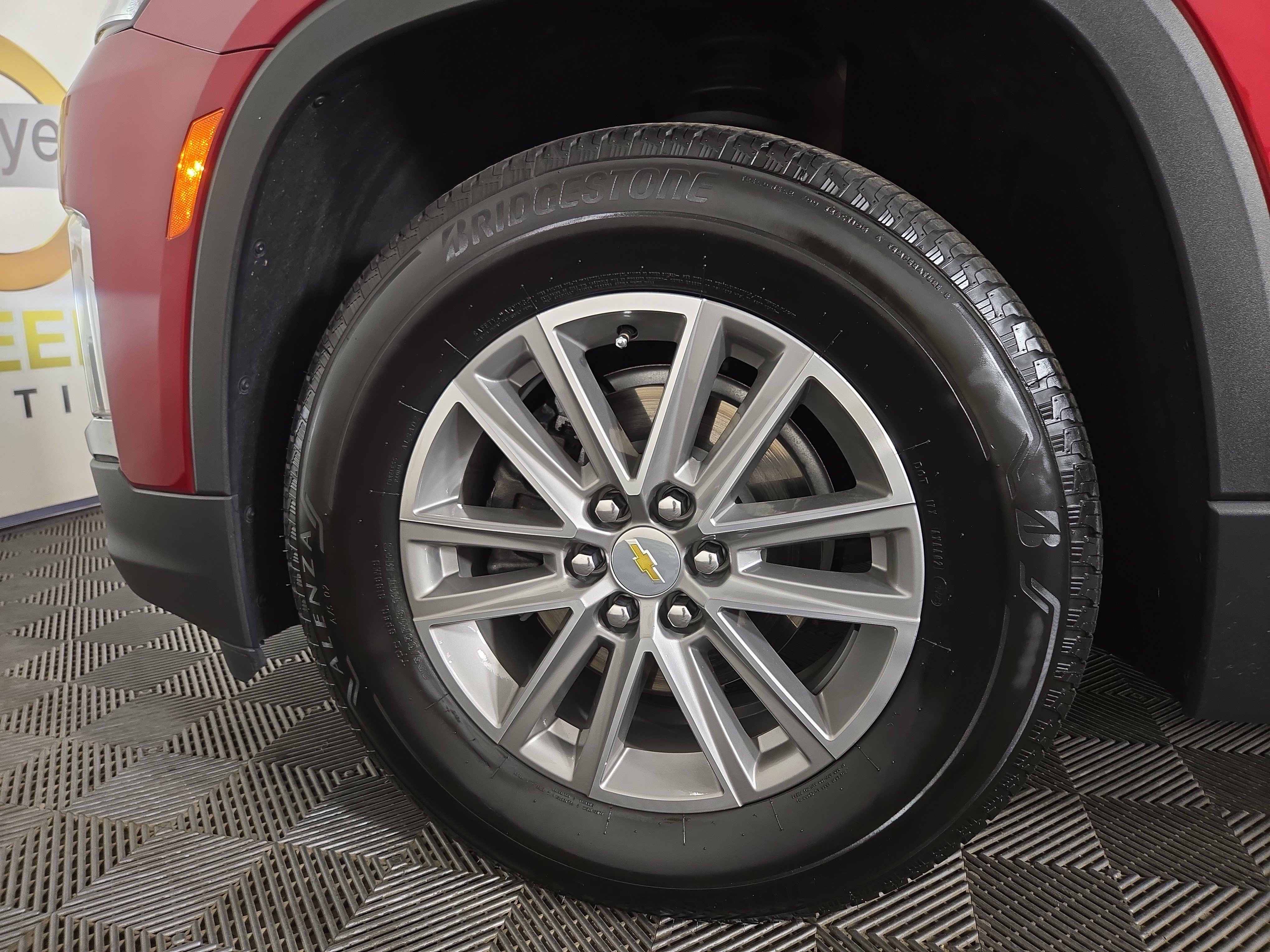 Certified 2023 Chevrolet Traverse LT FWD image 34