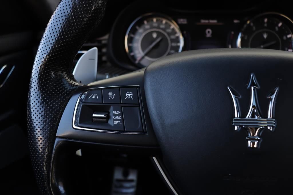 Used 2022 Maserati Quattroporte Modena image 41