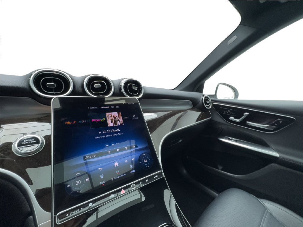 Used 2025 Mercedes-Benz GLC 300 image 43