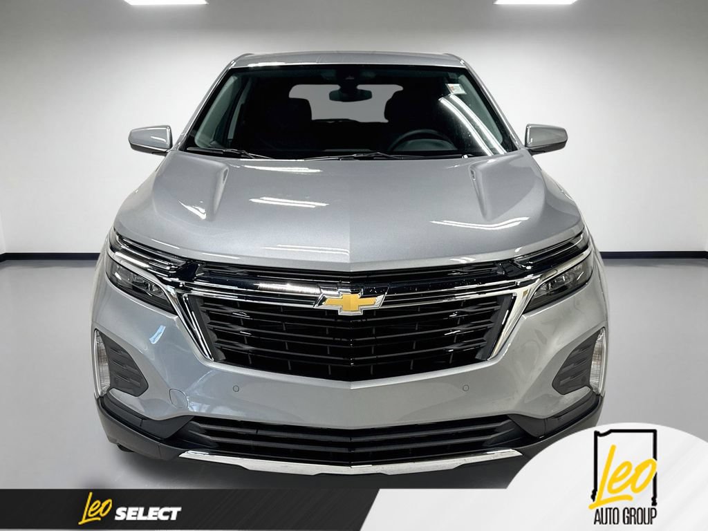 Used 2024 Chevrolet Equinox LT w/ LPO, Floor Liner Package FWD image 2
