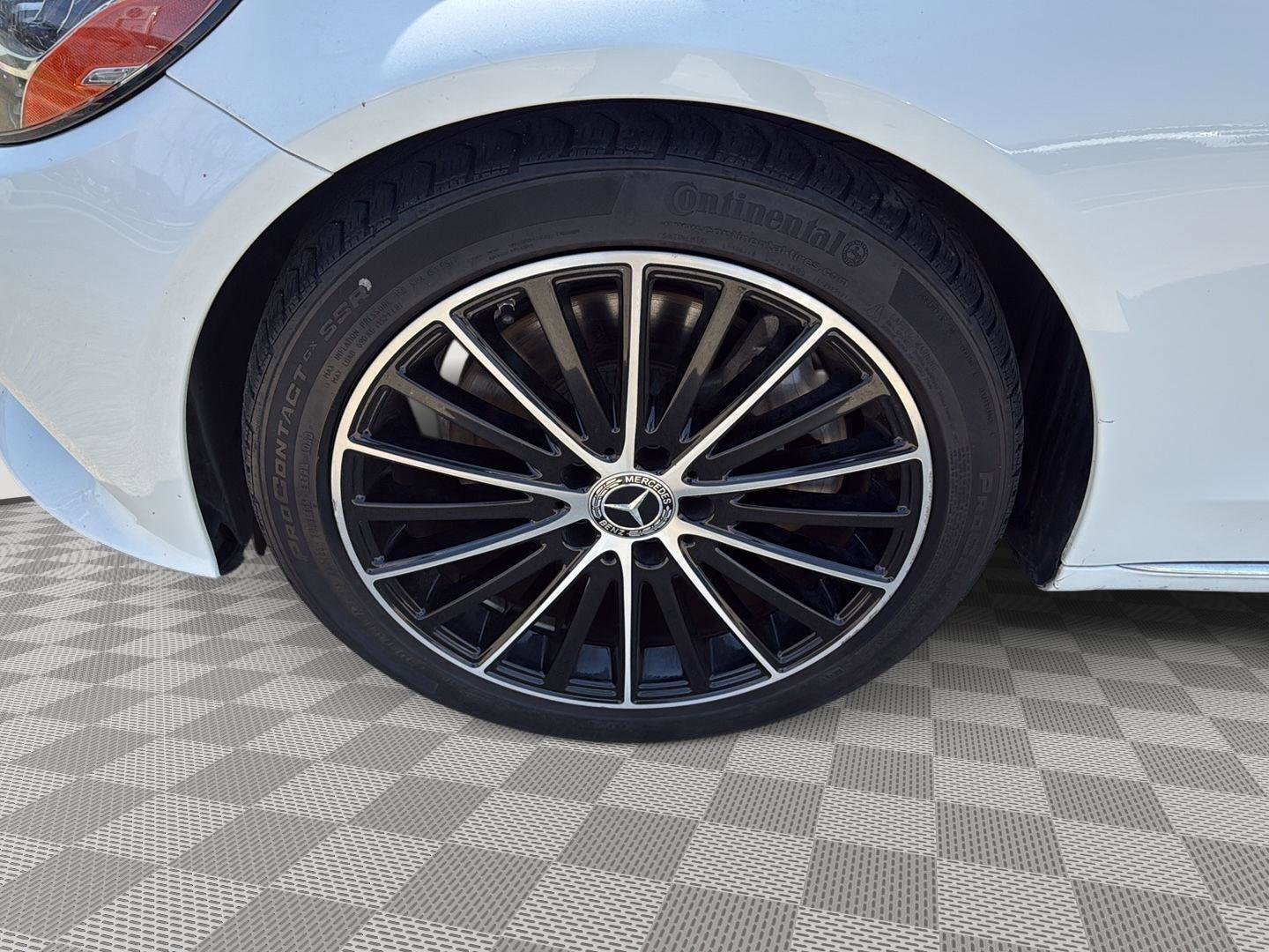 Used 2021 Mercedes-Benz C 300 Sedan image 9