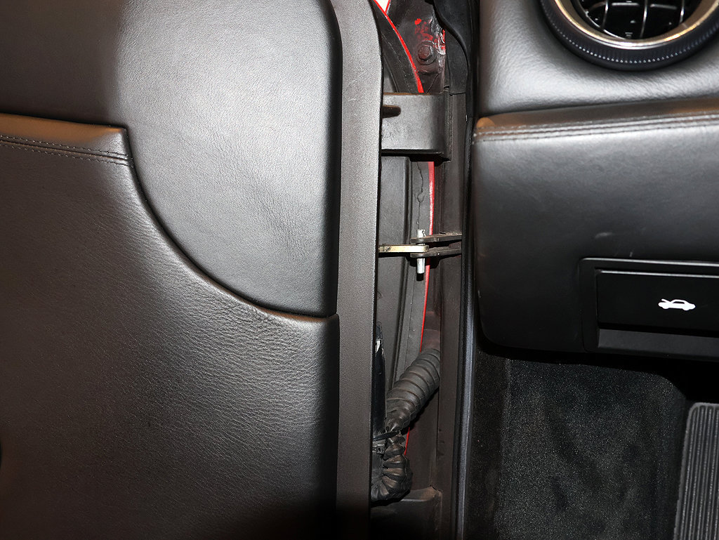Used 1997 Ferrari 550 Maranello Coupe RWD image 97