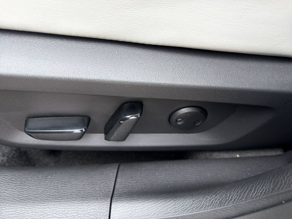 New 2026 Mitsubishi Outlander SE AWD/4WD image 15