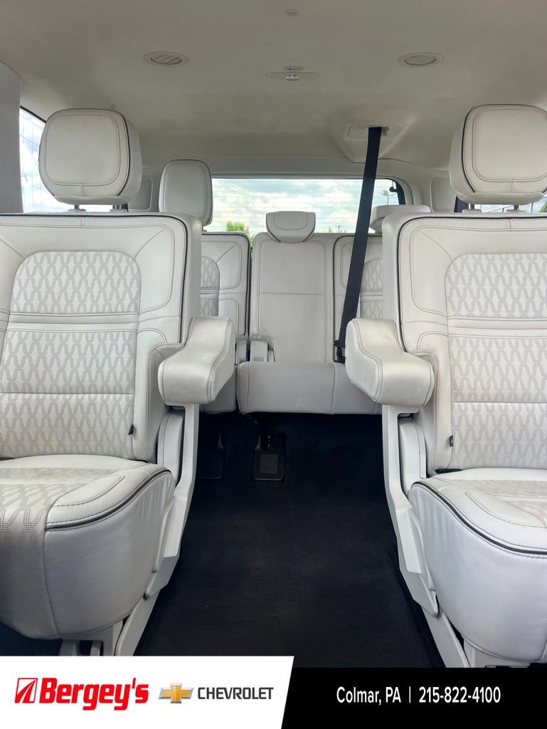 Used 2023 Lincoln Navigator L Black Label AWD/4WD image 36