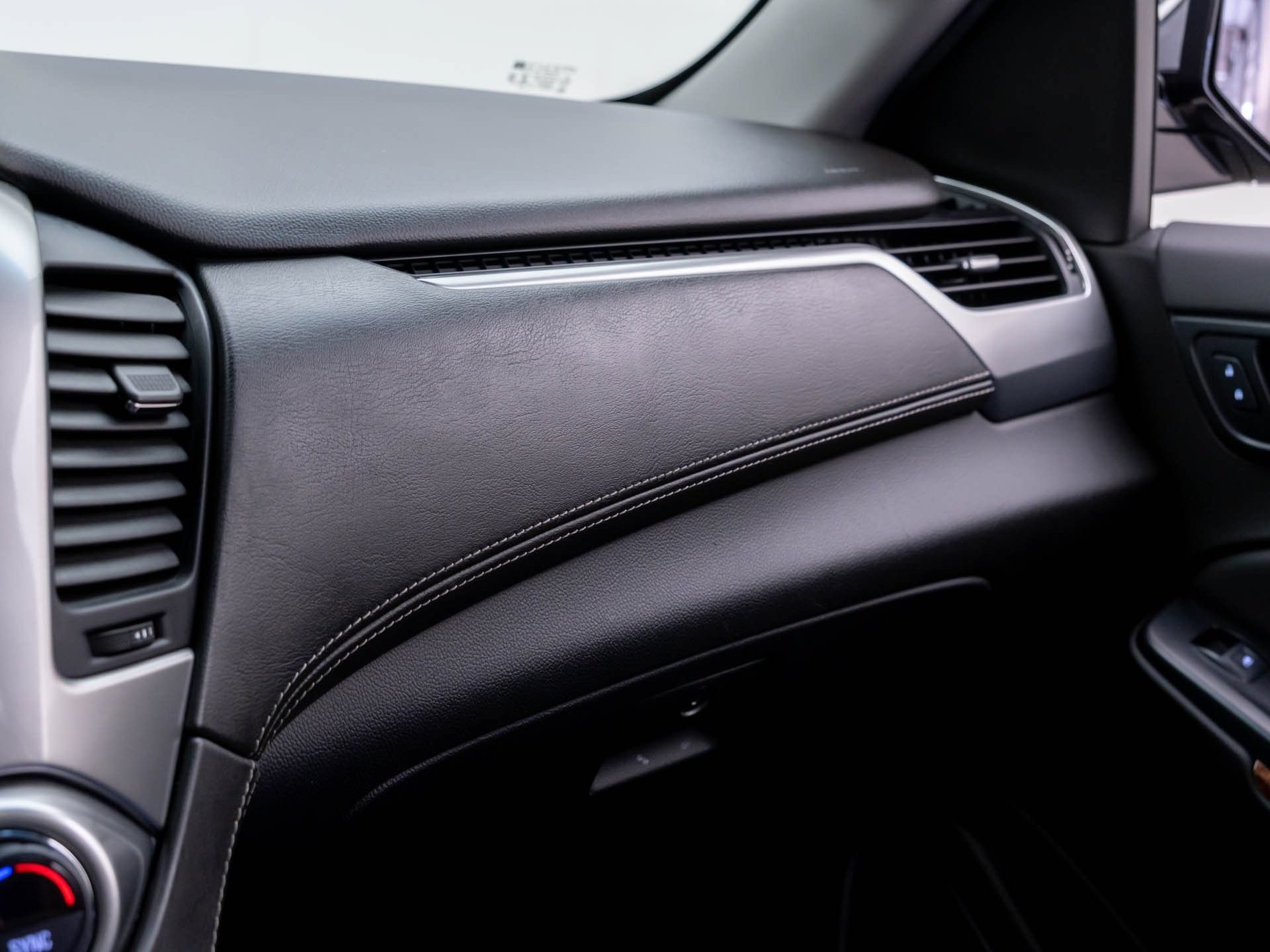 Used 2019 Chevrolet Tahoe Premier AWD/4WD image 30