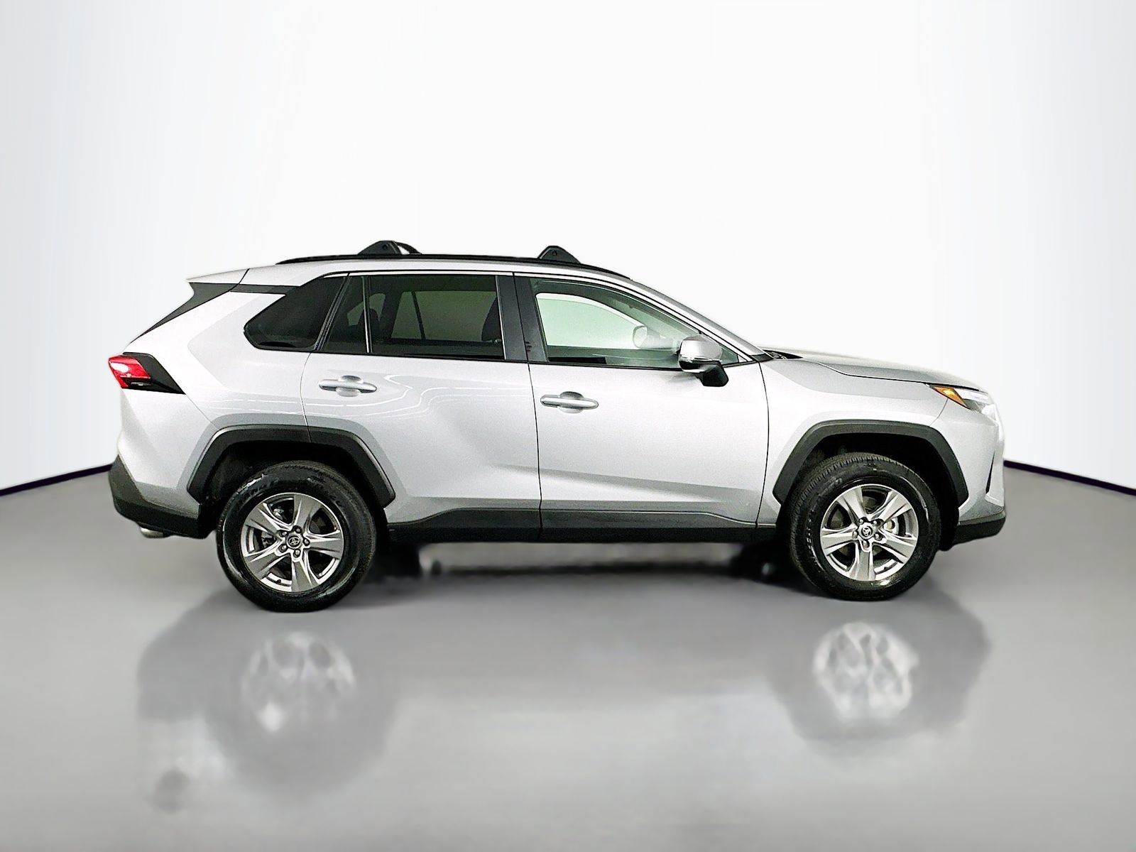 Used 2024 Toyota RAV4 XLE image 8